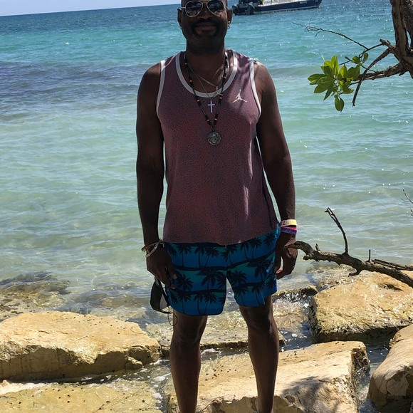 Meet your Posher, John - Picture 1 of 1